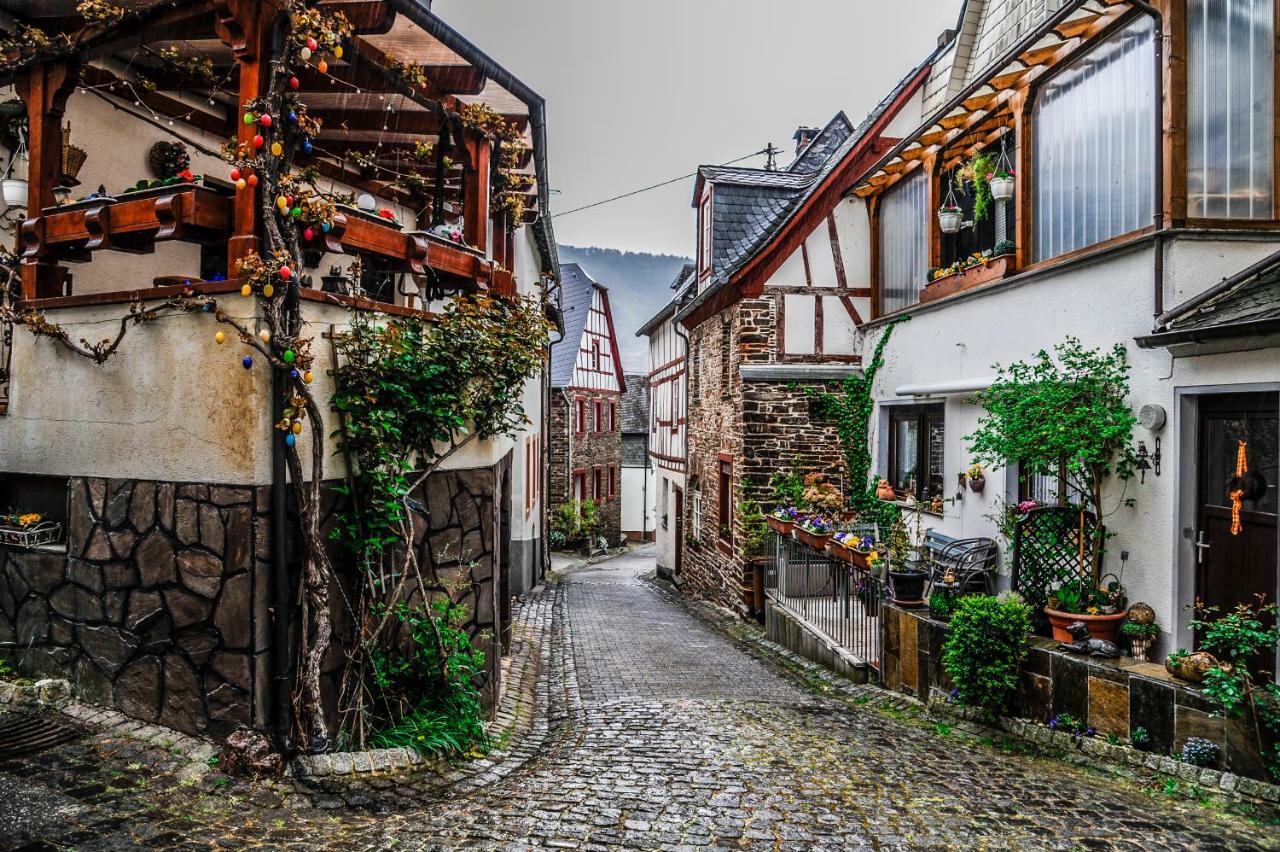 Ferienhaus Am Kloster Stuben Bremm Kültér fotó